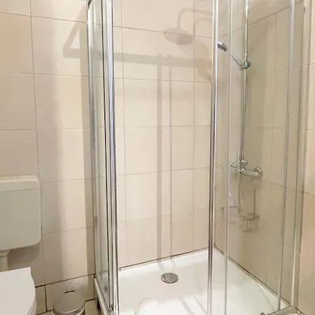 Mc Warm Romantic 3br2ba @ Trendy Principe Real * Lisbon