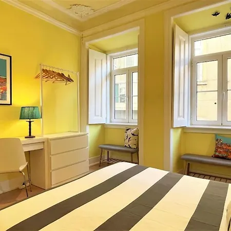 Mc Warm Romantic 3br2ba @ Trendy Principe Real *