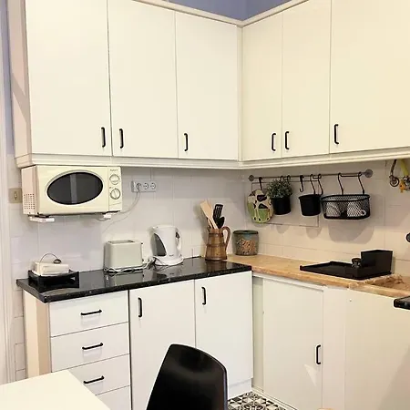 Mc Warm Romantic 3br2ba @ Trendy Principe Real Lisbon