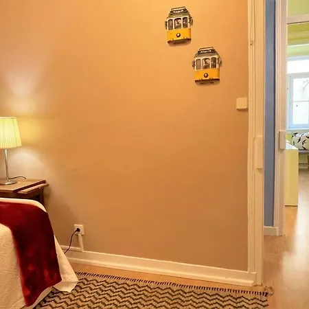 Mc Warm Romantic 3br2ba @ Trendy Principe Real Apartment Lisbon