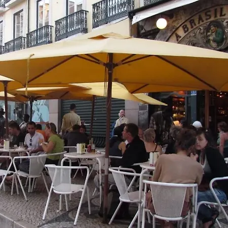 Apartment Mc Warm Romantic 3br2ba @ Trendy Principe Real Lisbon