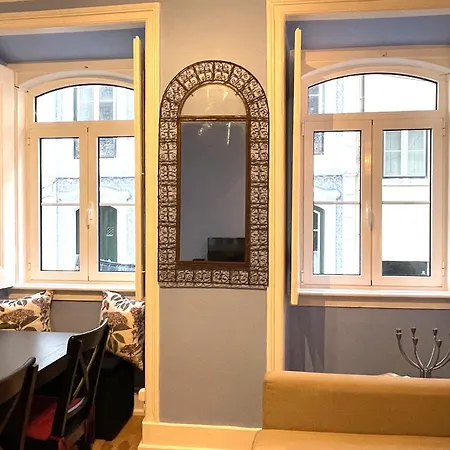 Mc Warm Romantic 3br2ba @ Trendy Principe Real * Lizbona