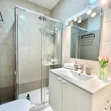Mc Newly Renovated Apartment! Romantic In Trendy Principe Real - Downtown Appartamento Lisbona