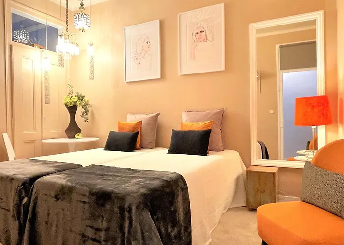 Mc Newly Renovated Apartment! Romantic In Trendy Principe Real - Downtown Lisbon