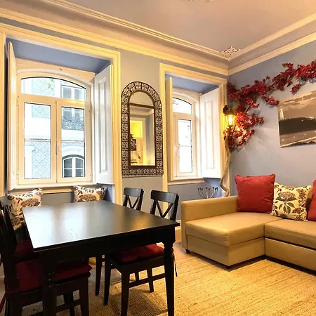Mc Warm Romantic 3br2ba @ Trendy Principe Real 리스본
