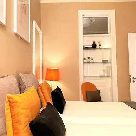 Mc Warm & Romantic In Trendy Principe Real, Downtown * Lisboa