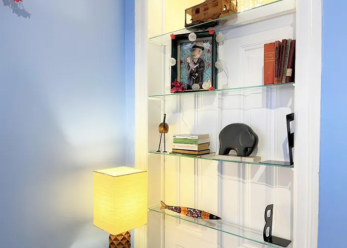 Mc Newly Renovated Apartment! Romantic In Trendy Principe Real - Downtown * 리스본